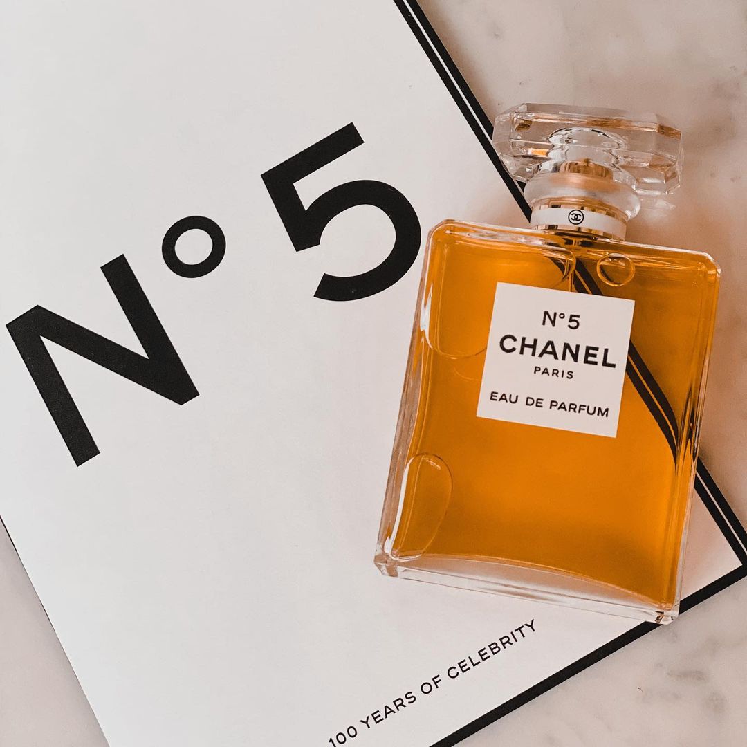 Chanel no 5 online shower gel